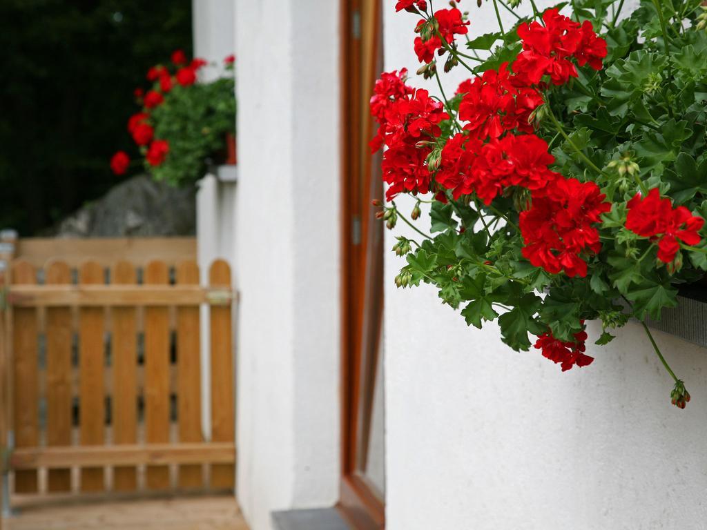 Cottage With A Terrace And A View Of The Valley Aywaille Exterior foto